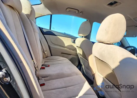 2009 Kia Optima Lx z USA, uszkodzony, nr VIN KNAGE228995333163